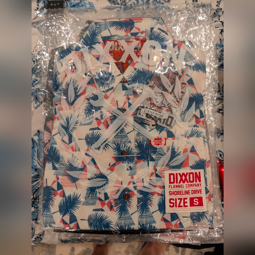 DIXXON Shoreline Drive Party Shirt Woman's Small Bnib